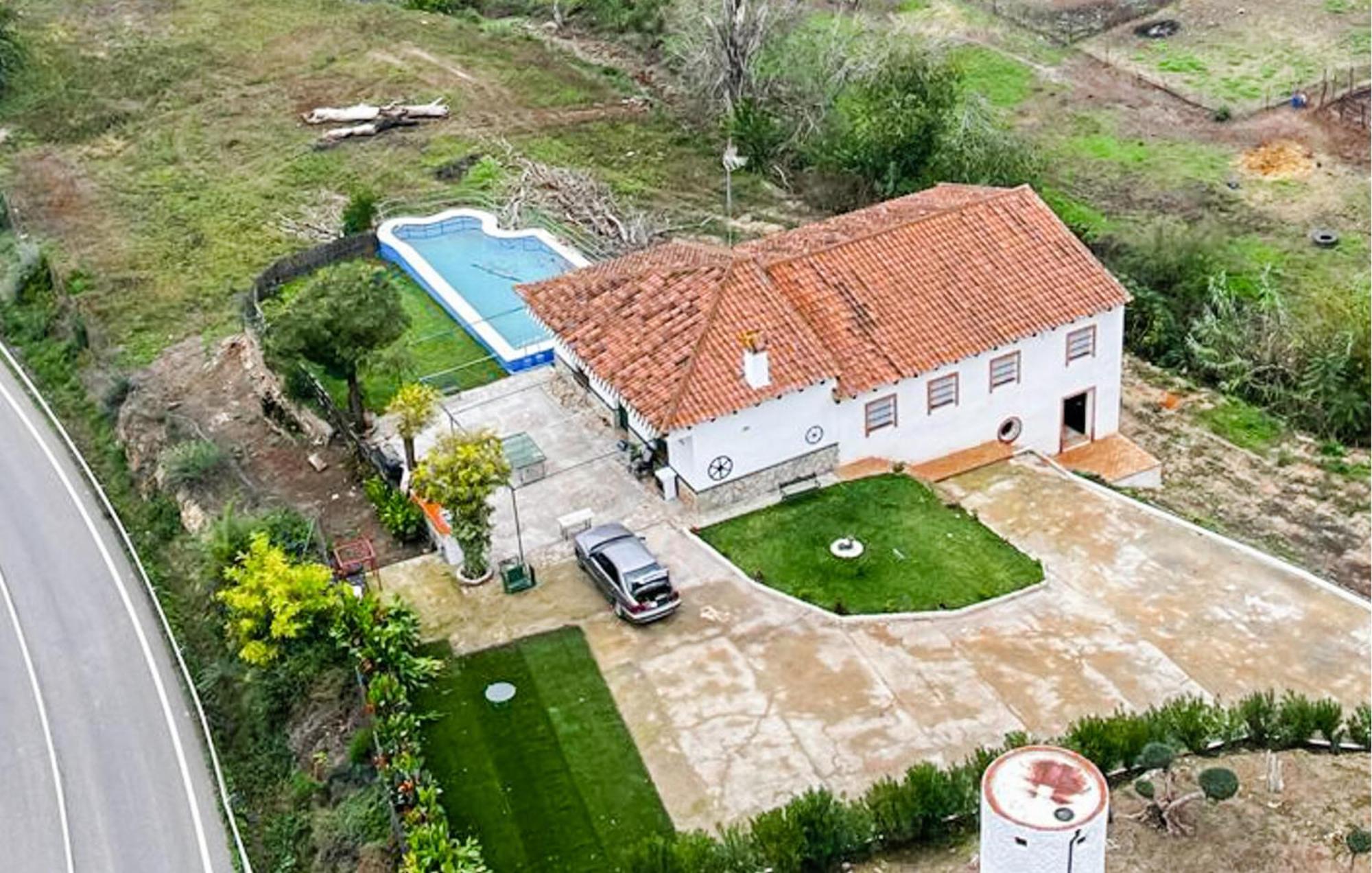 6 Bedroom Amazing Home In La Puebla De Los Infan La Puebla de los Infantes Eksteriør billede