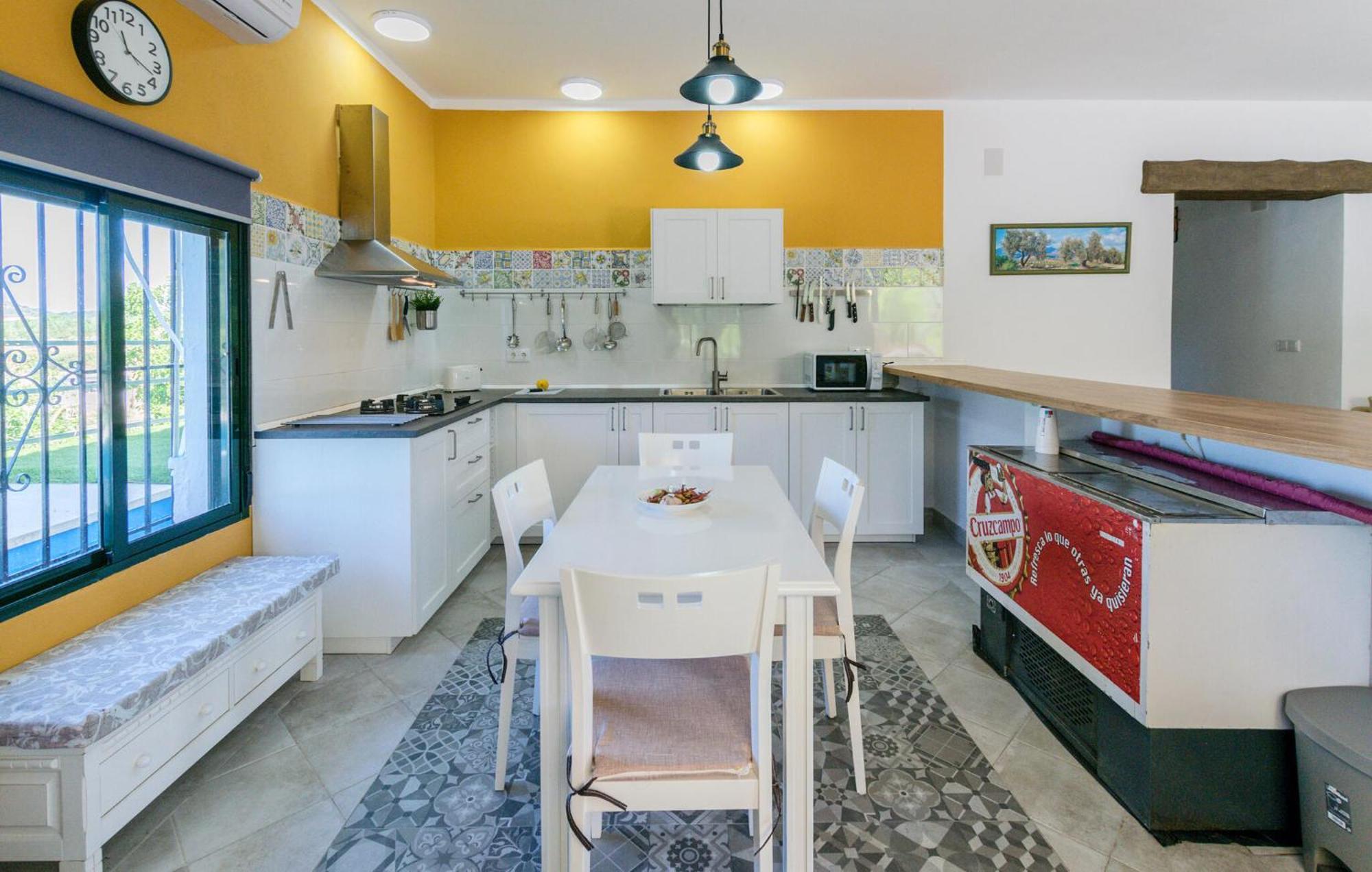 6 Bedroom Amazing Home In La Puebla De Los Infan La Puebla de los Infantes Eksteriør billede